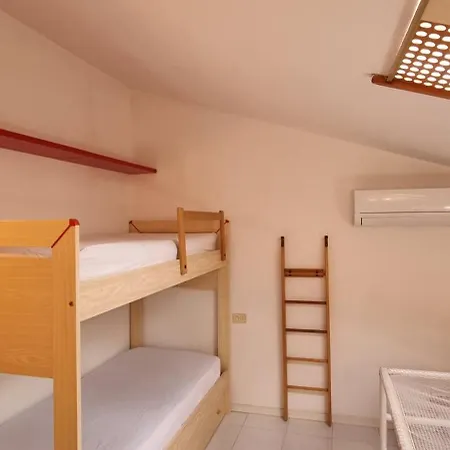 別荘 La Casina Di Adina ポルト・アッズッロ